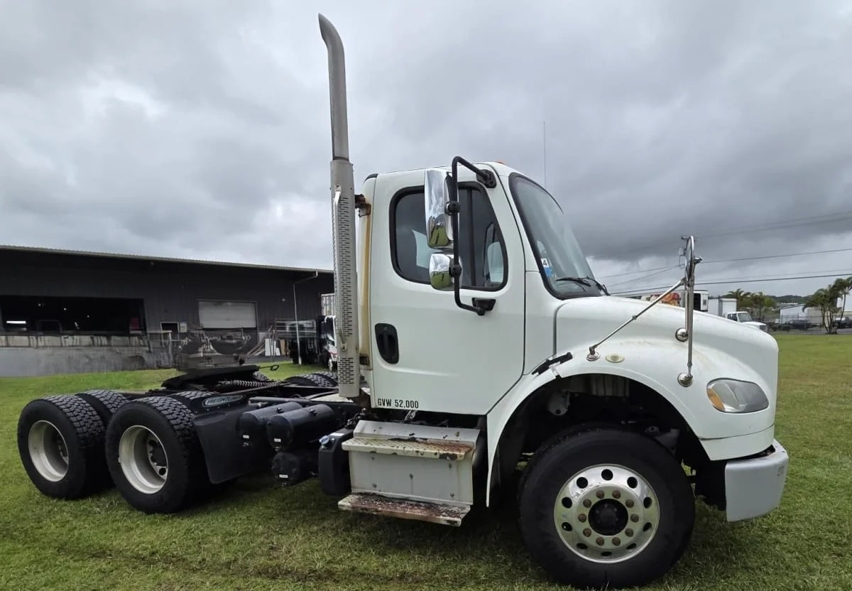 2017 Freightliner M2 106 in Keaau, HI — photo 3