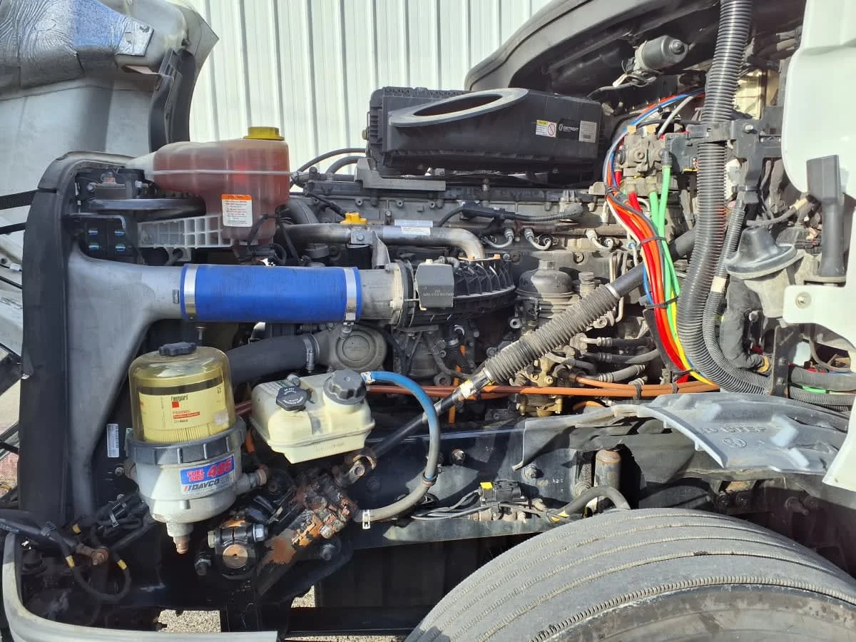 2019 Freightliner Cascadia in Knoxville, TN — photo 8