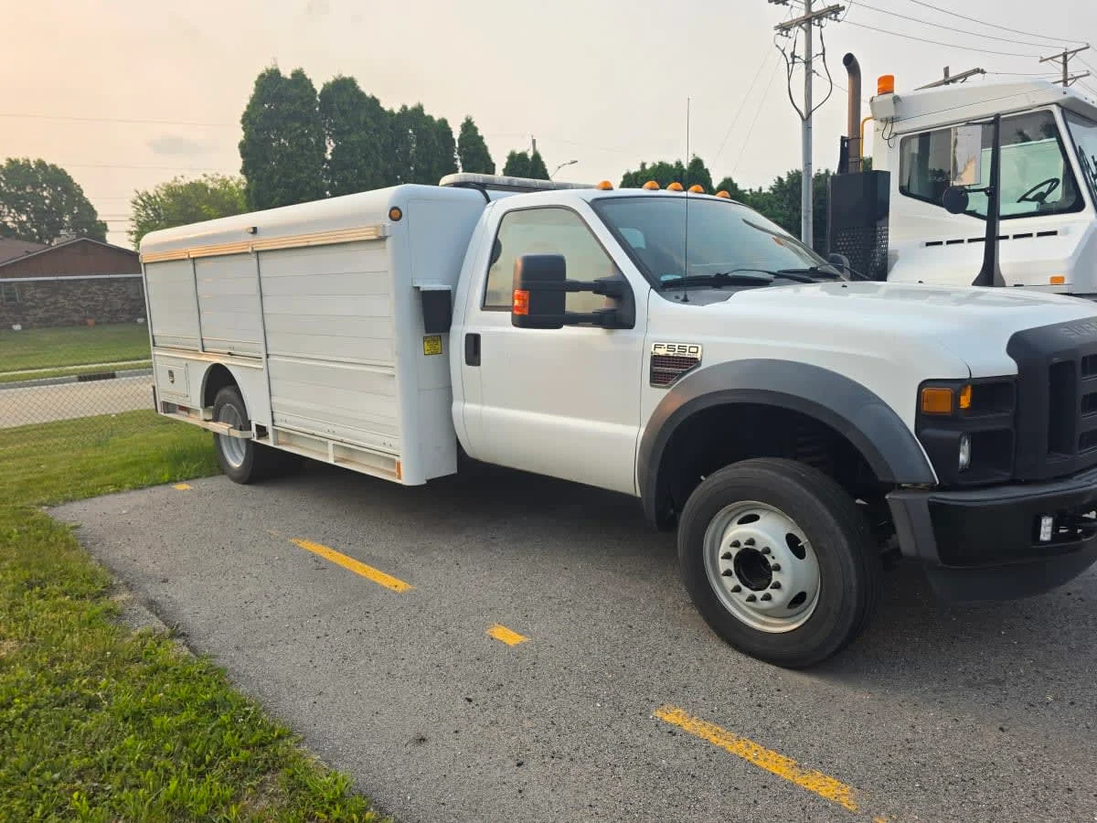 2010 Ford F-550 in Indianapolis, IN — photo 3
