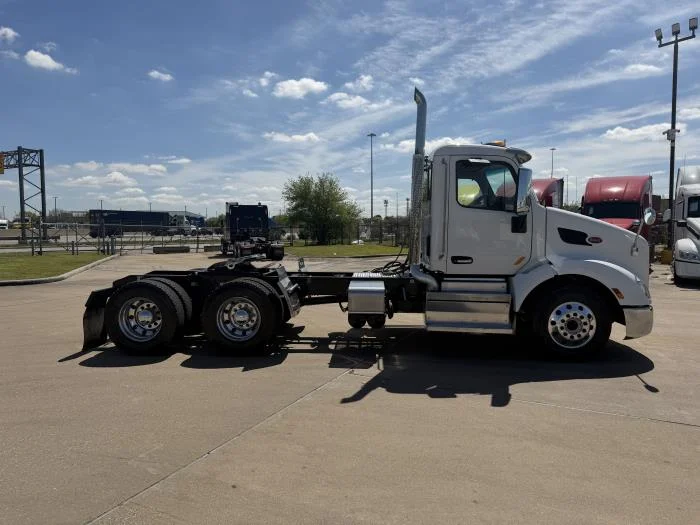 2021 Peterbilt 579 — photo 7