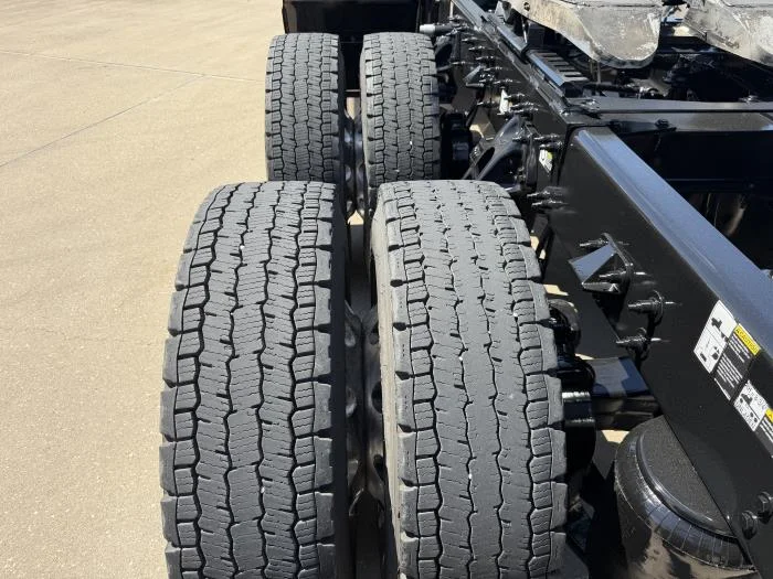 2021 Peterbilt 579 — photo 13