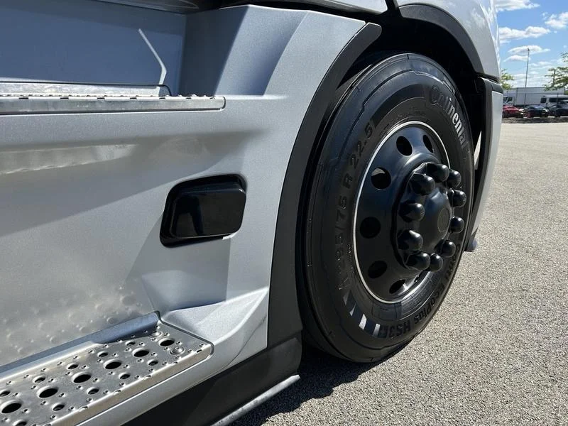 2026 Freightliner Cascadia - image 6