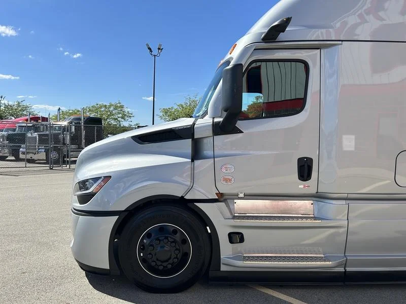 2026 Freightliner Cascadia - image 18