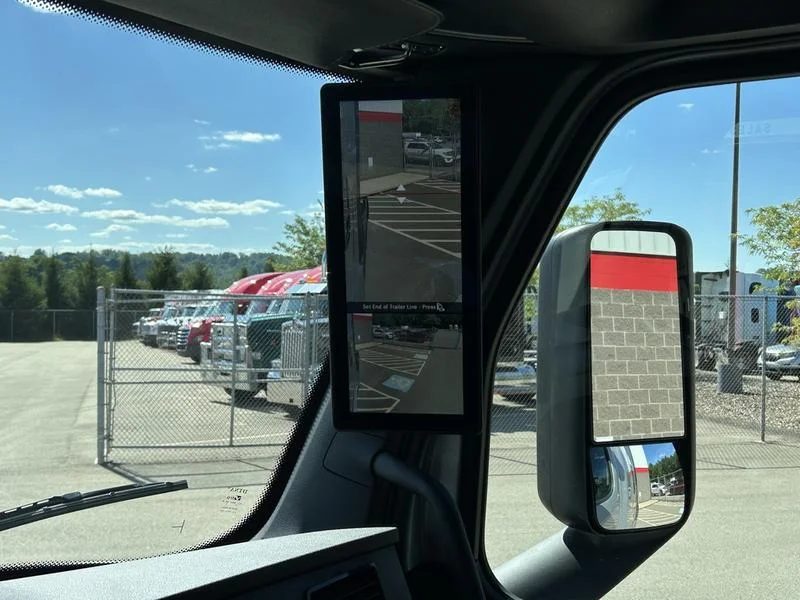 2026 Freightliner Cascadia - image 35