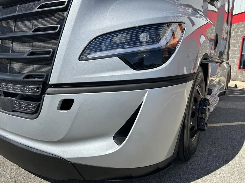 2026 Freightliner Cascadia - image 24