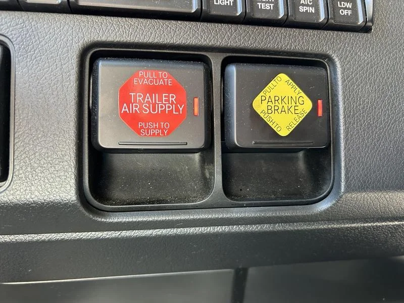 2026 Freightliner Cascadia - image 37