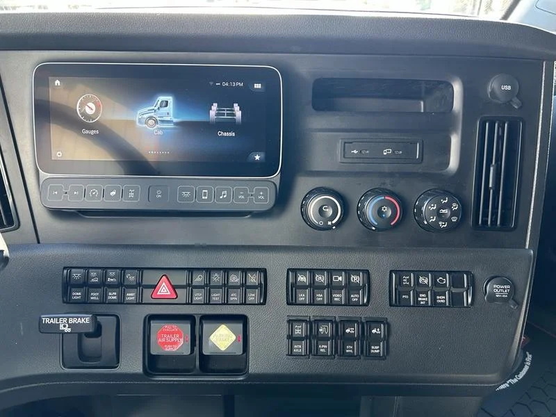 2026 Freightliner Cascadia - image 36