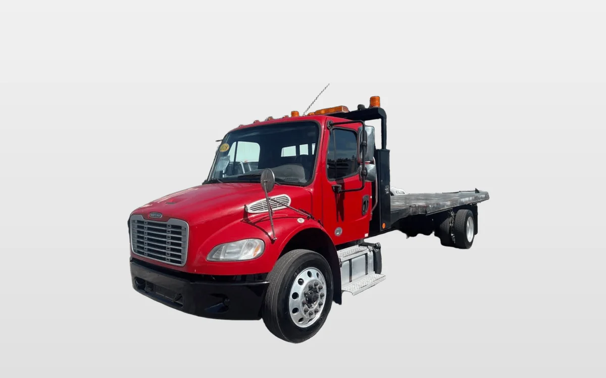 2018 Freightliner M2 106 - image 1