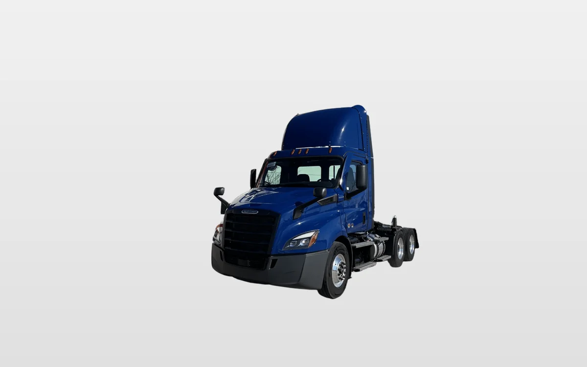 2025 Freightliner - image 1