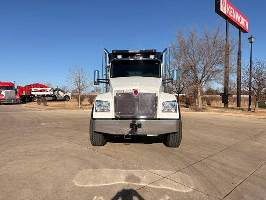 2026 Kenworth T880 in Cedar Rapids, IA — photo 9