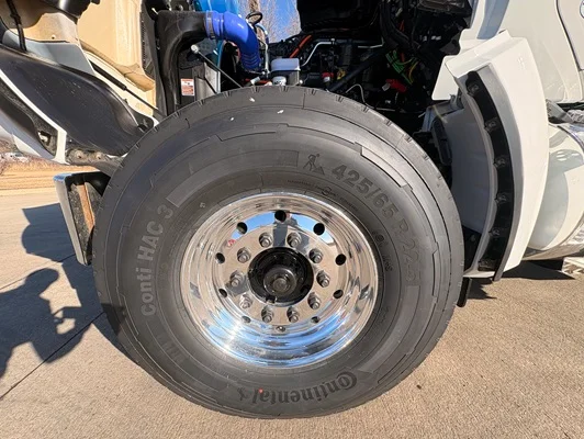 2026 Kenworth T880 in Cedar Rapids, IA — photo 16