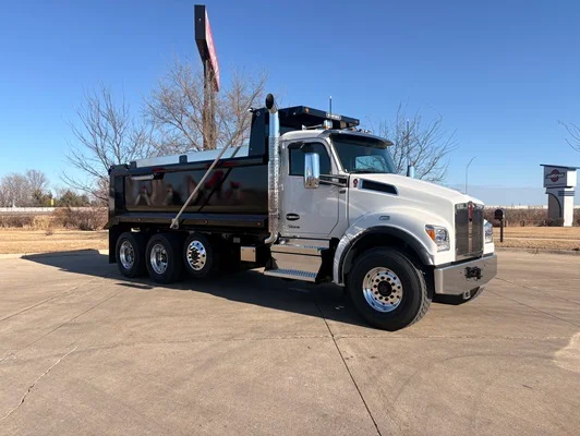 2026 Kenworth T880