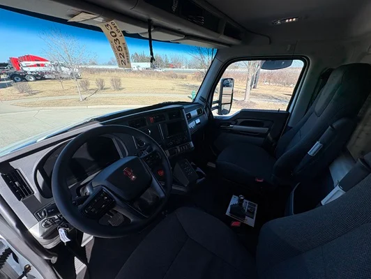 2026 Kenworth T880 in Cedar Rapids, IA — photo 20