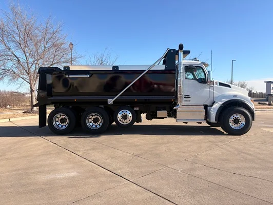 2026 Kenworth T880 in Cedar Rapids, IA — photo 8