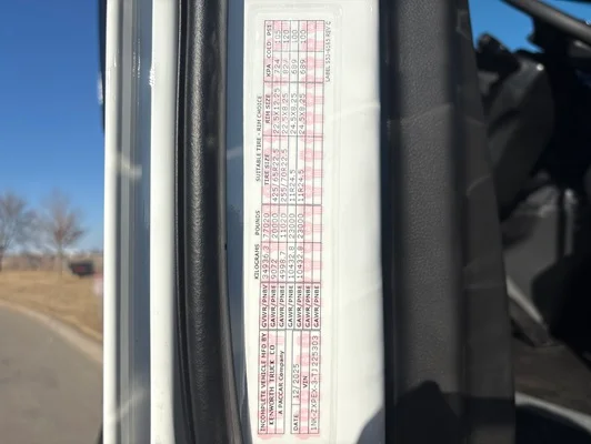 2026 Kenworth T880 in Cedar Rapids, IA — photo 12