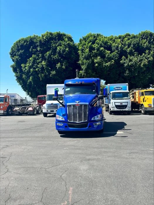 2024 Peterbilt 579 - image 16