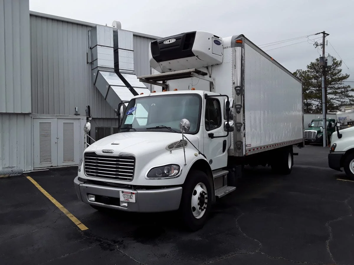2019 Freightliner M2 106 in Doraville, GA — photo 3