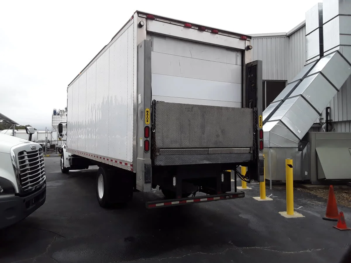 2019 Freightliner M2 106 in Doraville, GA — photo 6