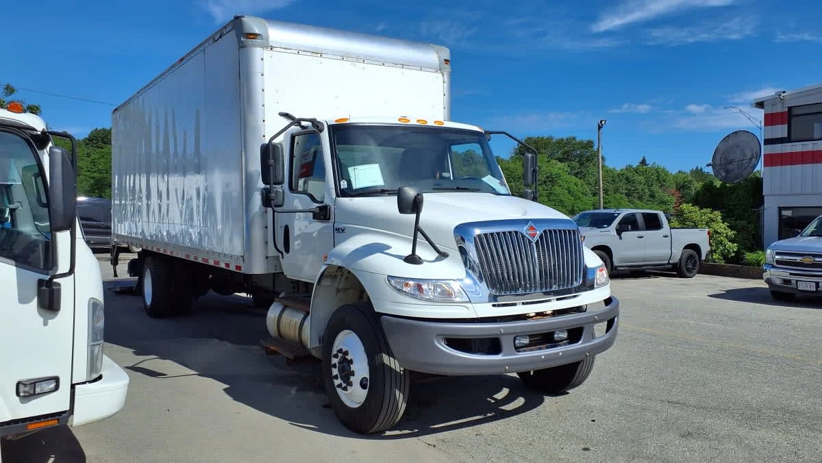 2022 International MV in Salisbury, MA — photo 3