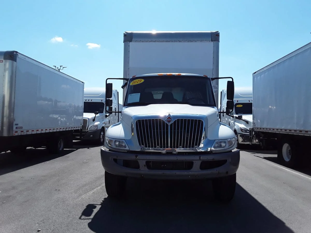 2019 International 4300 in Bolingbrook, IL — photo 2