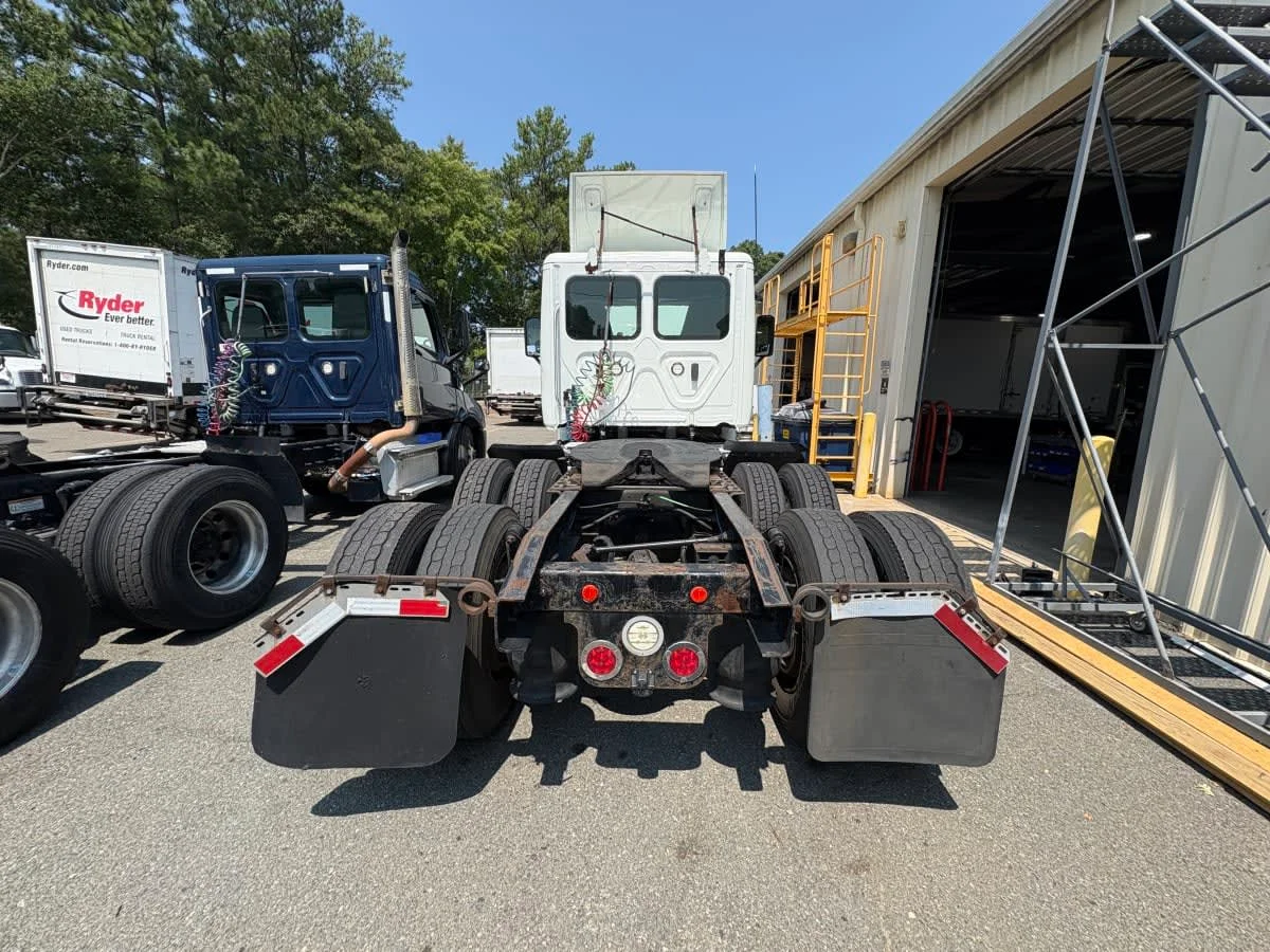 2019 Freightliner Cascadia in Ashland, VA — photo 5