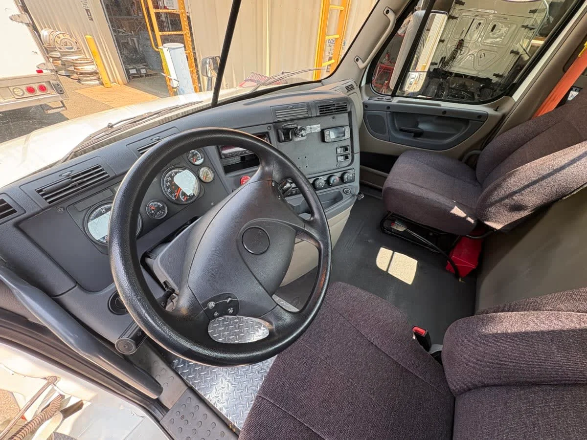 2019 Freightliner Cascadia in Ashland, VA — photo 7