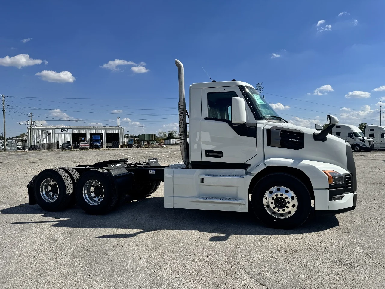 2026 Mack Pinnacle in Indianapolis, IN — photo 11