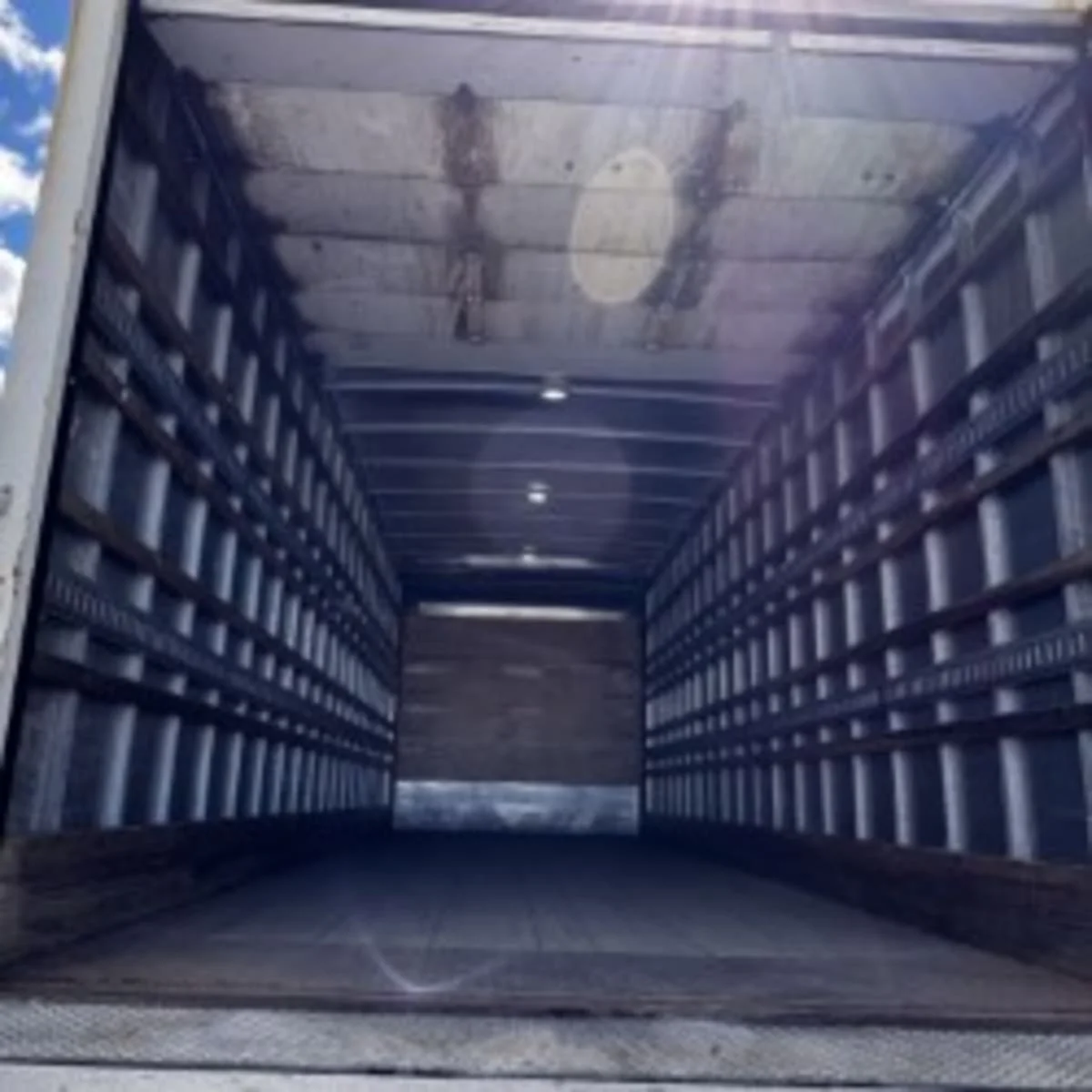 2018 Freightliner M2 106 - image 8