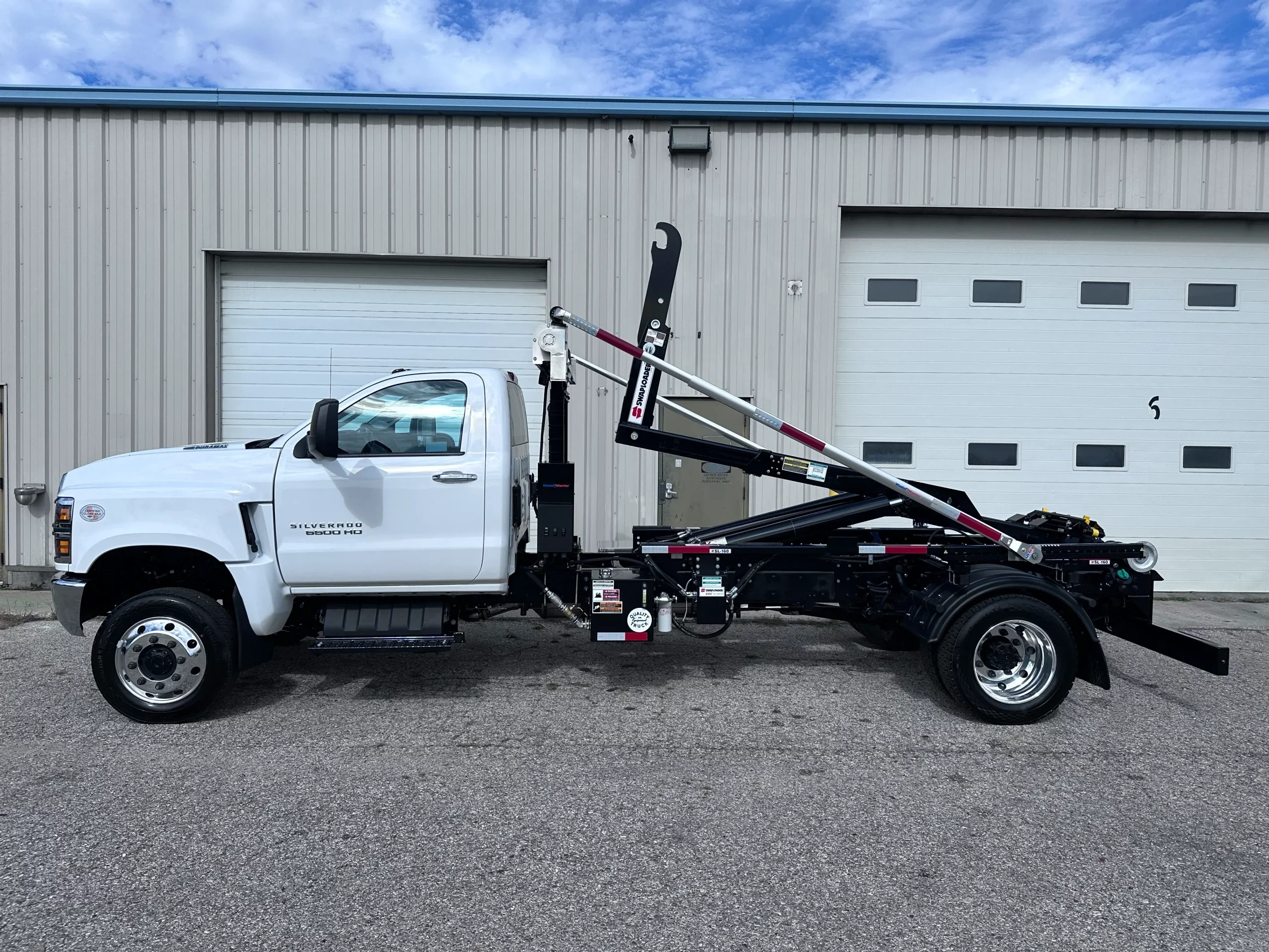 2025 Chevrolet — photo 5