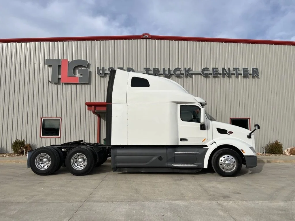 2021 Peterbilt 579 in Dayton, OH — photo 5