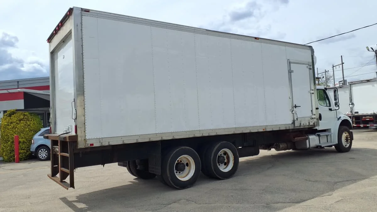 2019 Freightliner M2 106 in Warwick, RI — photo 4