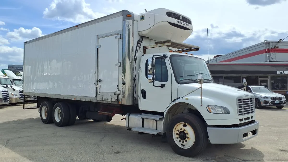 2019 Freightliner M2 106 in Warwick, RI — photo 3