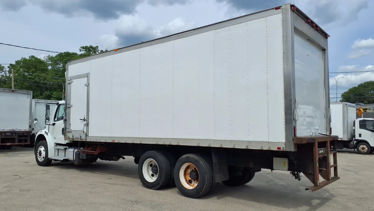 2019 Freightliner M2 106 in Warwick, RI — photo 6
