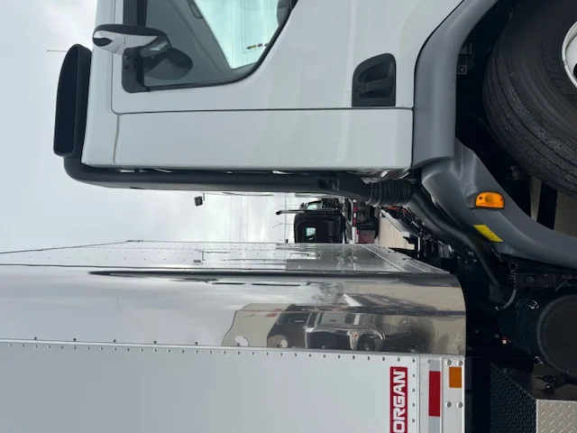 2024 Peterbilt 220EV in Council Bluffs, IA — photo 10