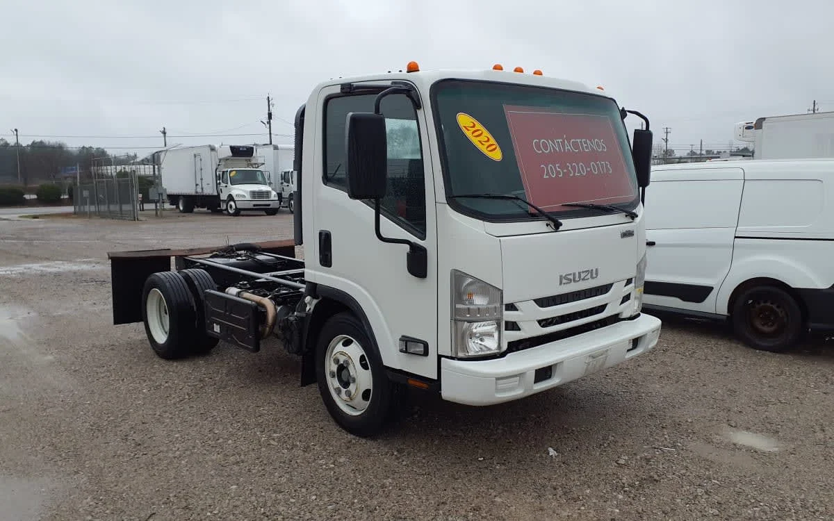 2020 Isuzu NRR - image 3