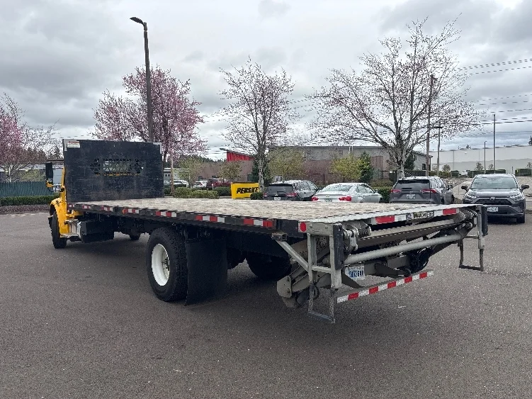 2022 Freightliner M2 106 - image 6