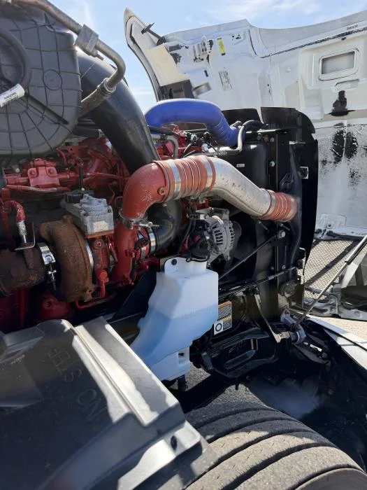 2022 Peterbilt 579 — photo 10
