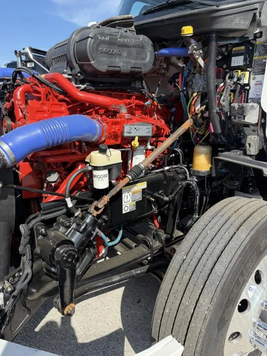 2022 Peterbilt 579 — photo 7