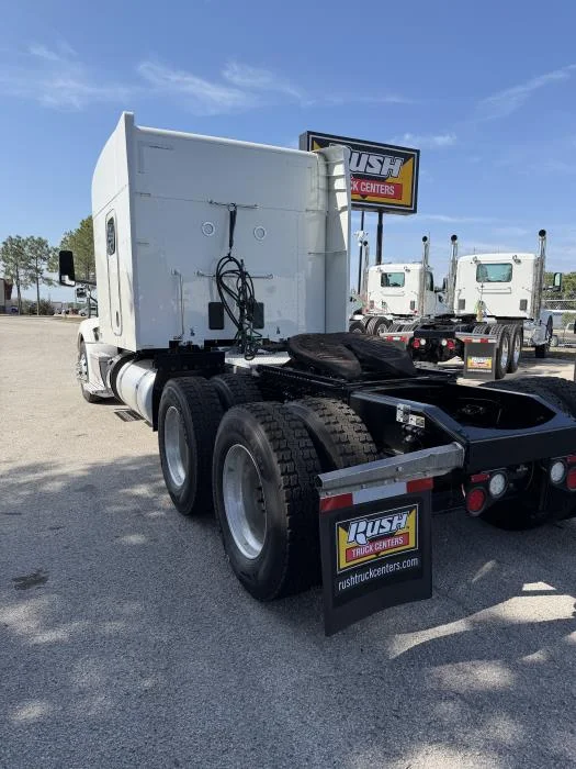 2022 Peterbilt 579 — photo 5