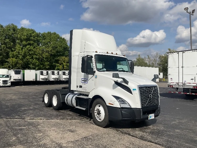 2021 Volvo VNL 300 in Dayton, OH