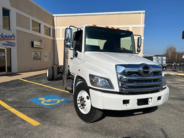 2025 Hino L7 in Lowell, AR — photo 3