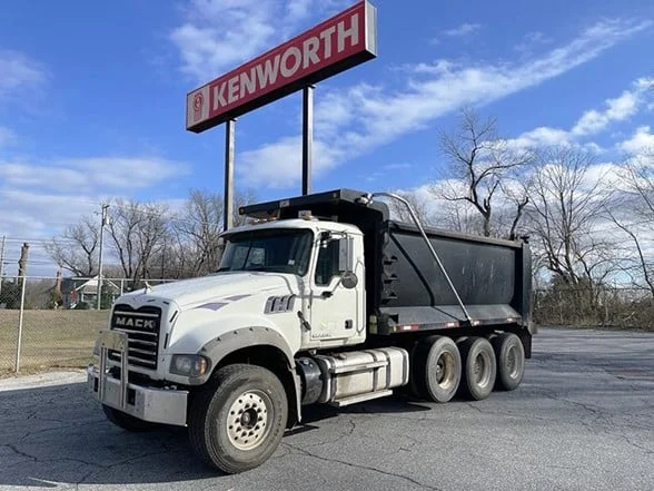 2015 Mack in Coopersburg, PA