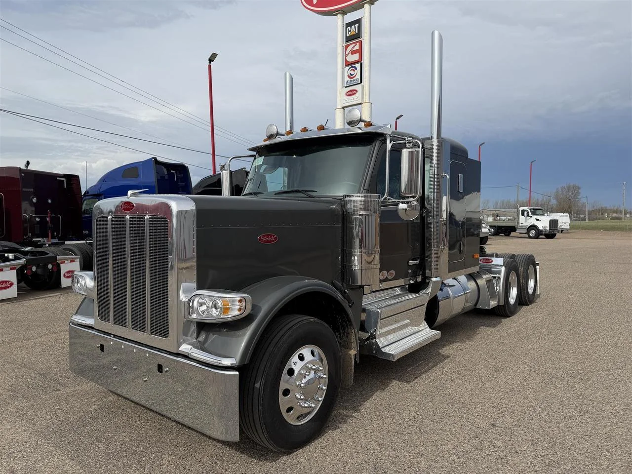2027 Peterbilt 589 in Eau Claire, WI — photo 12