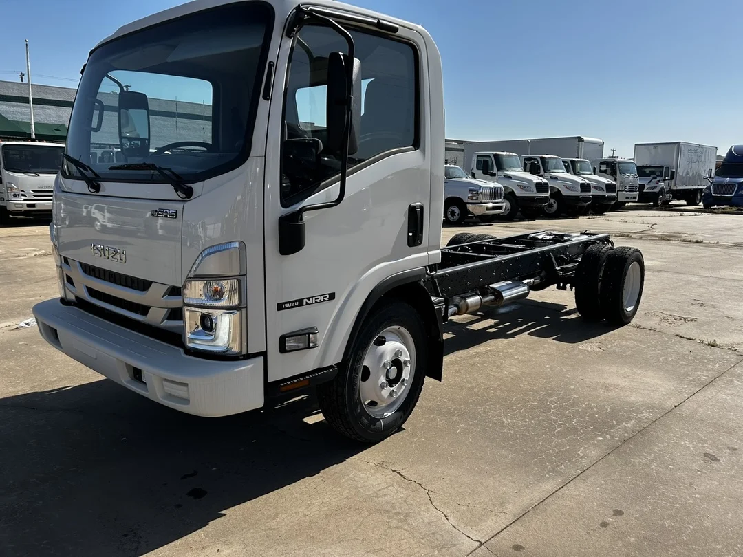 2025 Isuzu NRR in Oklahoma City, OK