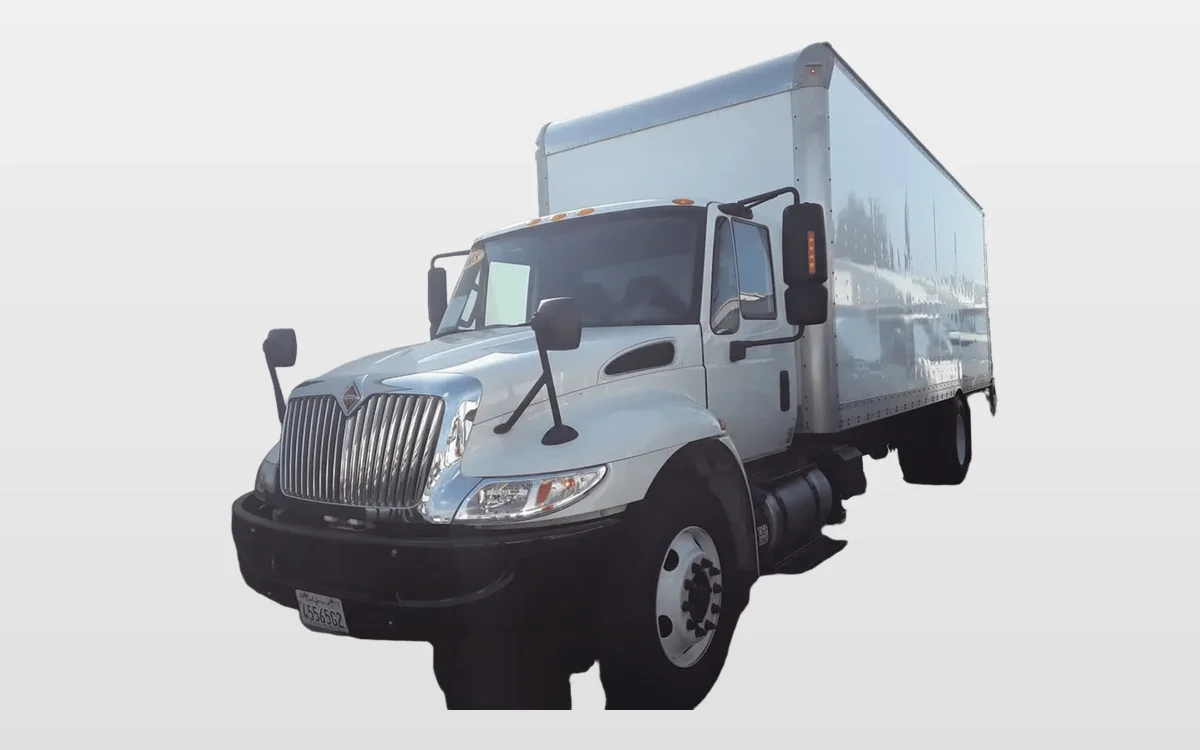 2018 International 4300 - image 1