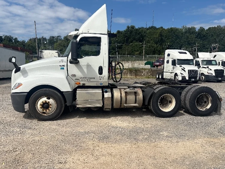 2019 International LT in Akron, OH — photo 4