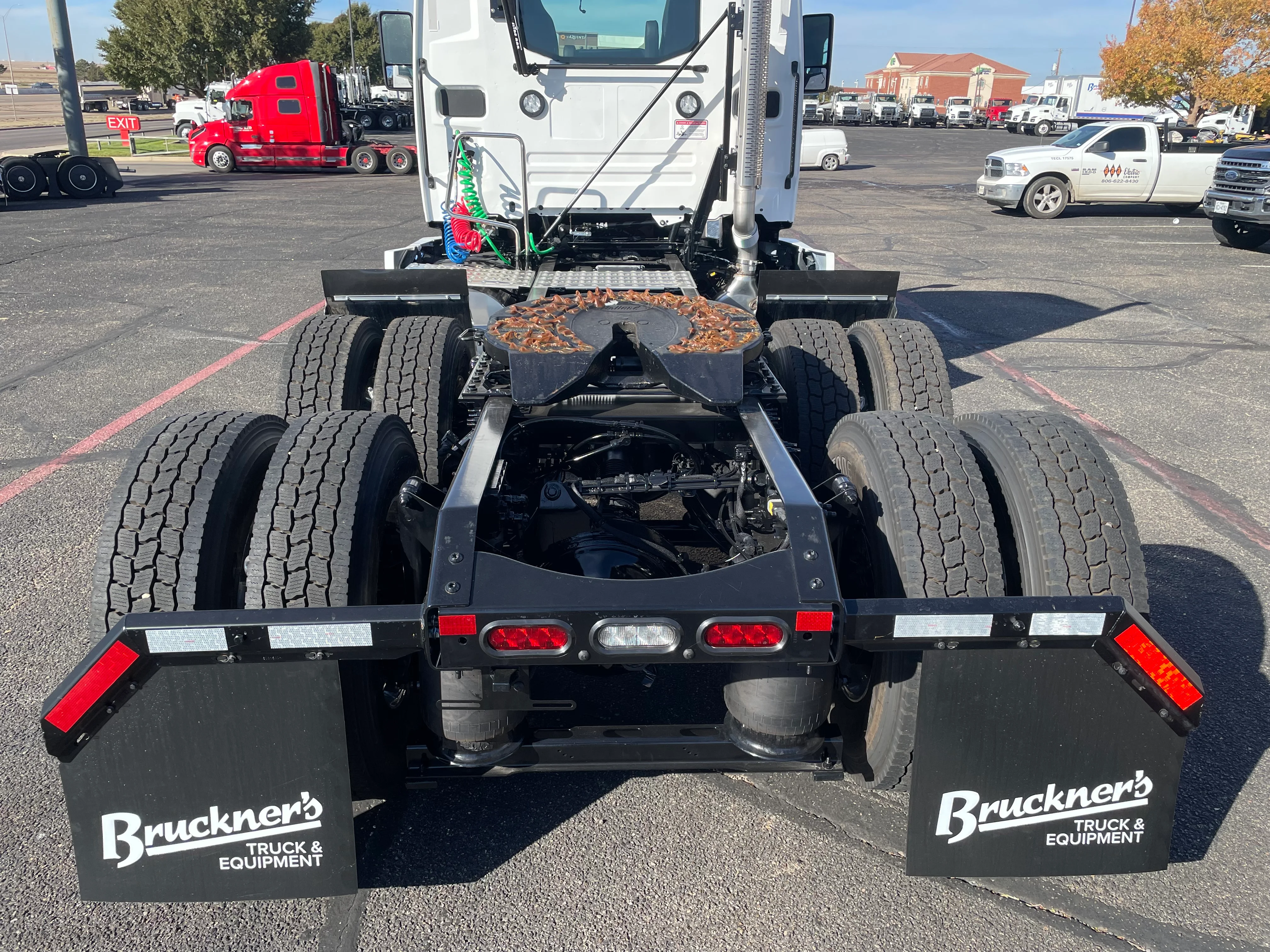 2026 Mack Pinnacle in Amarillo, TX — photo 10