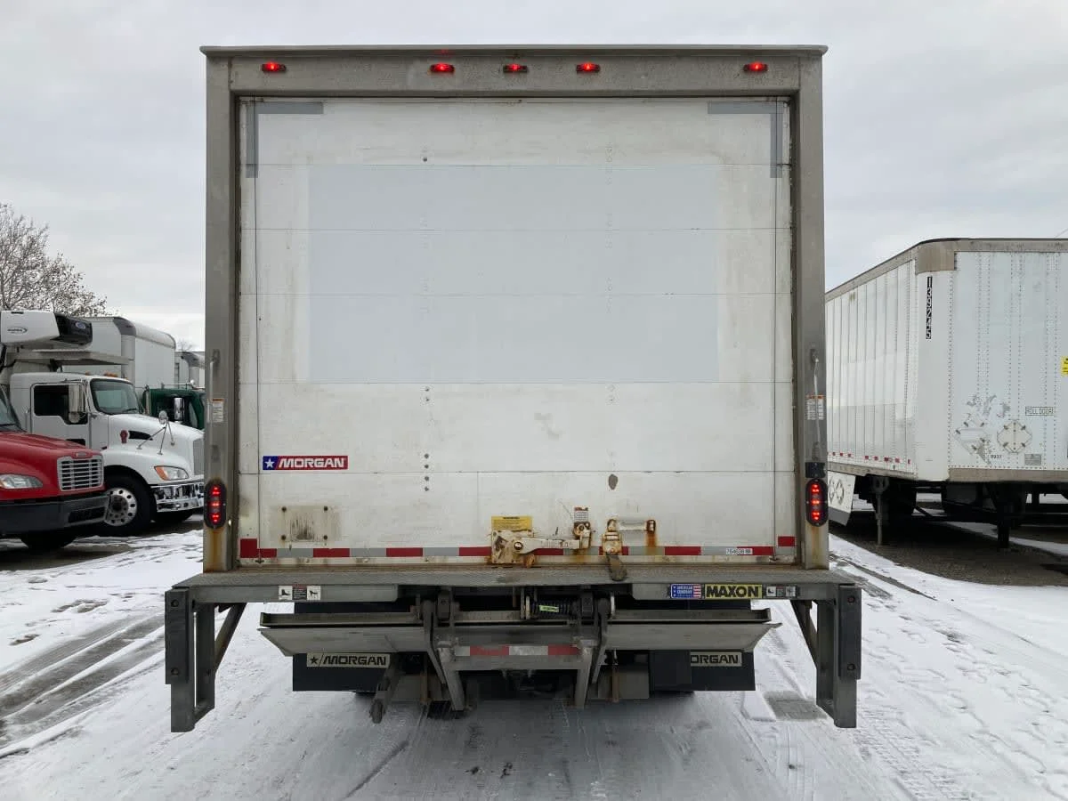 2018 Isuzu NRR in Springfield, MA — photo 5
