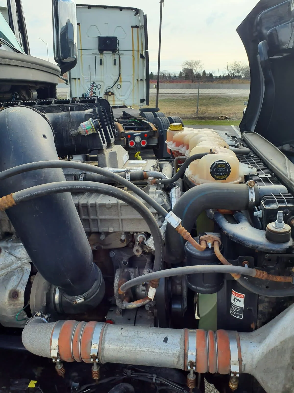 2020 Freightliner Cascadia in Oak Creek, WI — photo 10