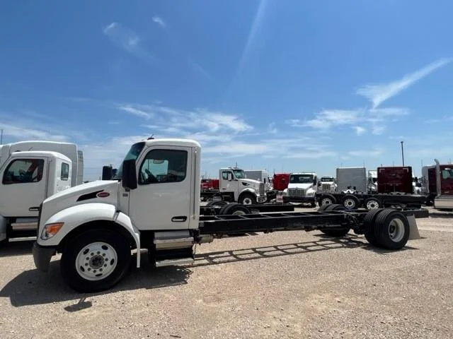 2024 Peterbilt 536 in Houston, TX — photo 10